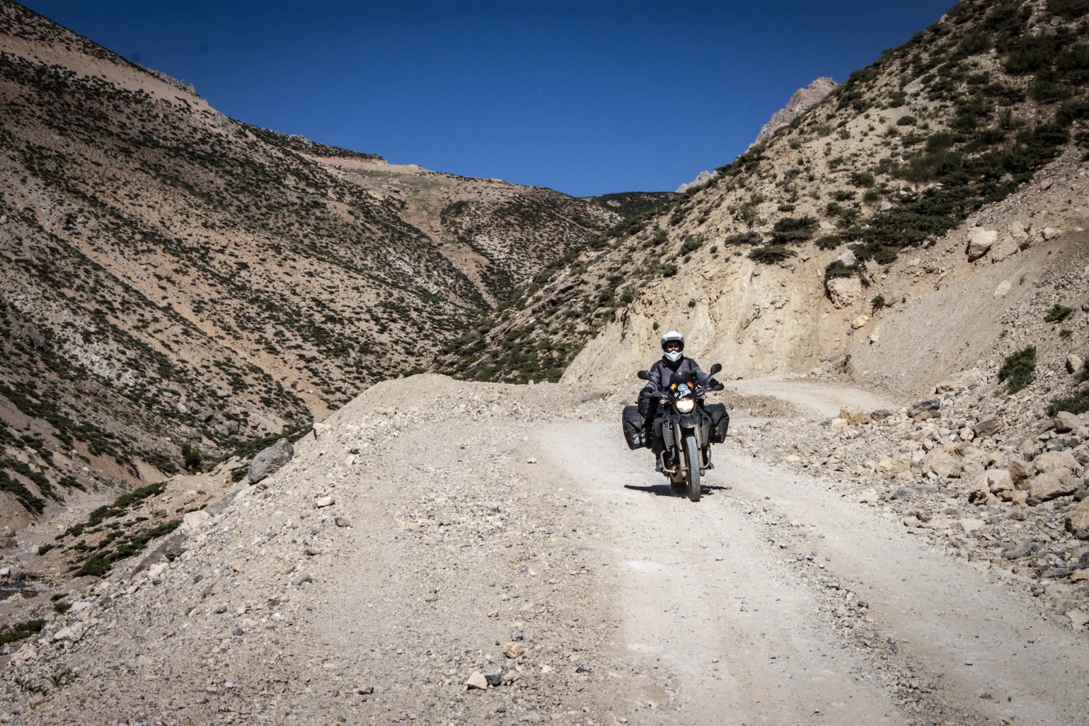 Denisa Andronache - Kulturide East Adventure